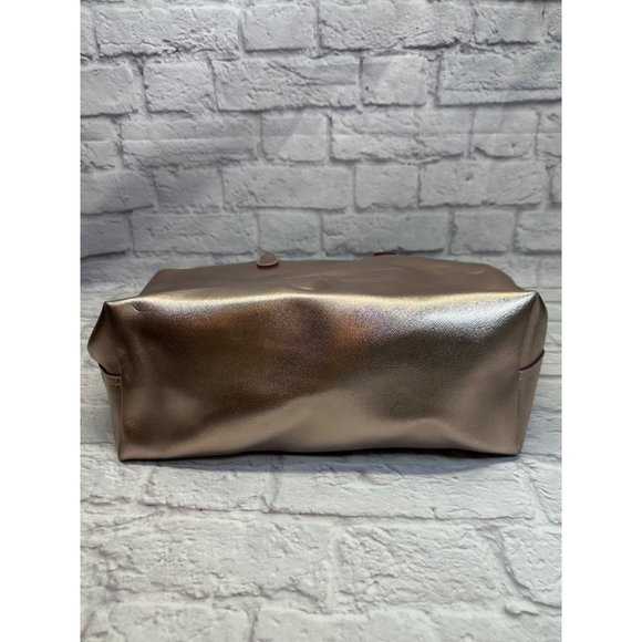 Bath & Body Works VIP Pink Rose Gold Metallic Shimmer Zippered Tote Faux Leather - Picture 13 of 13